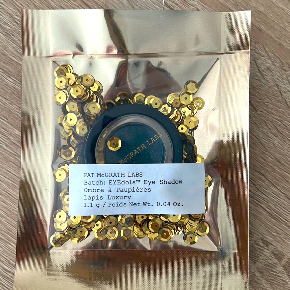 Pat McGrath labs lapis luxury eye shadow